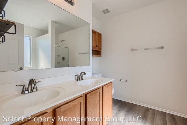 Building Photo - 3 br, 2.5 bath House - 10810 Rivera Cove