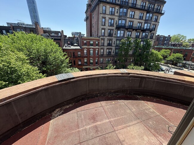 Foto del edificio - 403 Marlborough St