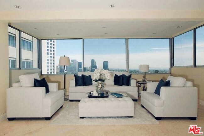 Foto del edificio - 865 Comstock Ave