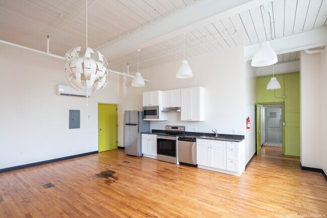 Foto del edificio - 345 Taunton Ave
