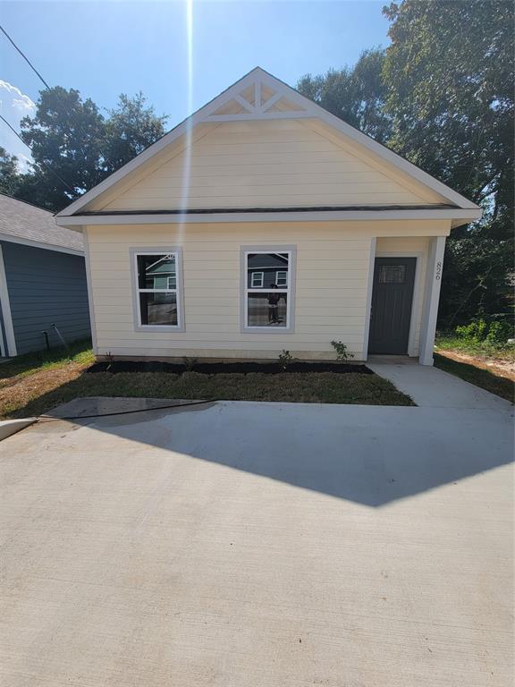 Building Photo - 826 Omeara