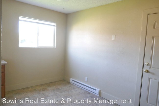 Foto del edificio - 182-182 SW Cedar Ave