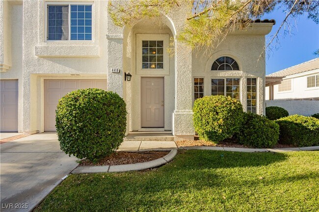 Foto del edificio - 449 Temple Canyon Pl