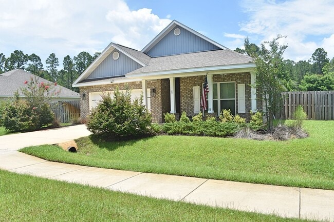 Building Photo - Almost New Four Bedroom in Marina Village