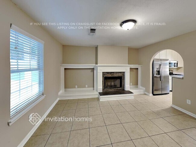 Foto del edificio - 3700 Pointe Cir