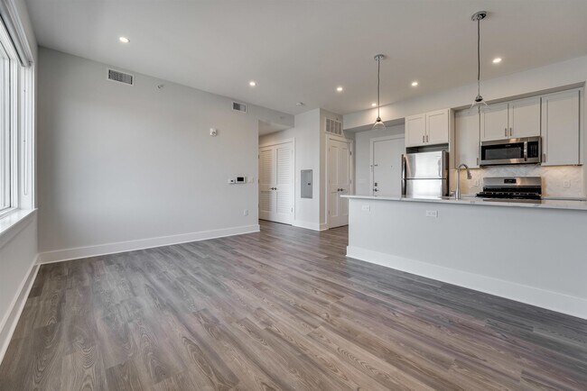 Foto del edificio - 658 Grand St