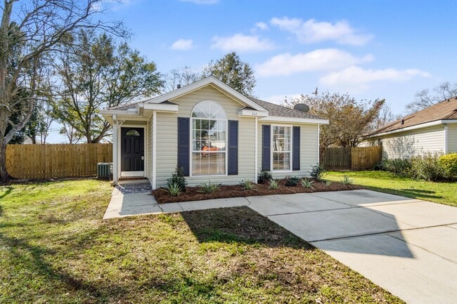 Building Photo - 618 Westchase Ct S