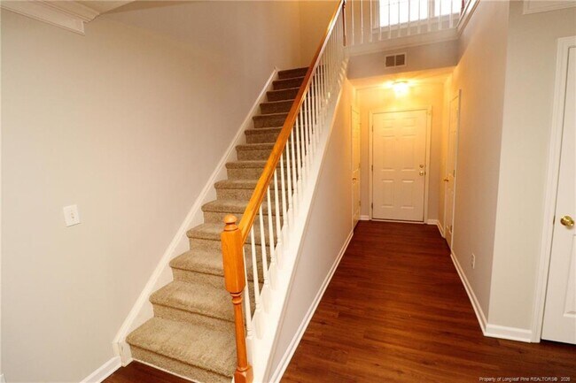 Building Photo - 100 Beverstone Dr