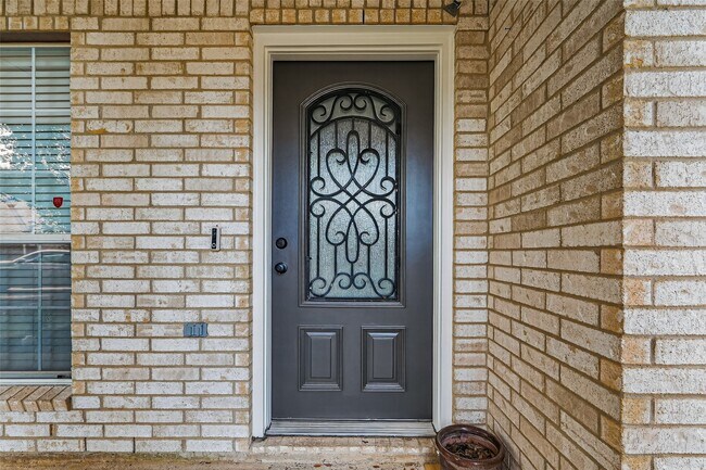 Foto del edificio - 6654 Stonefort Ct