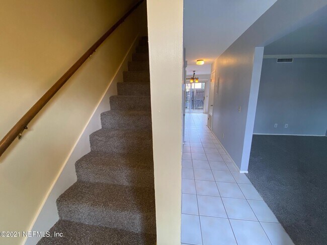 Building Photo - 4830 Windrush Ln