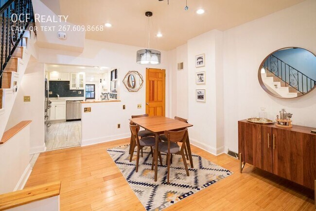 Foto del edificio - 242 Fairmount Ave