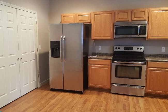 Kitchen #2 - 7901 Country Place Dr