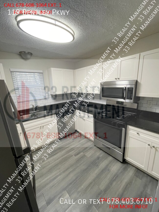 Building Photo - Adorable 3BR/2.5 Bath Duplex walking dista...
