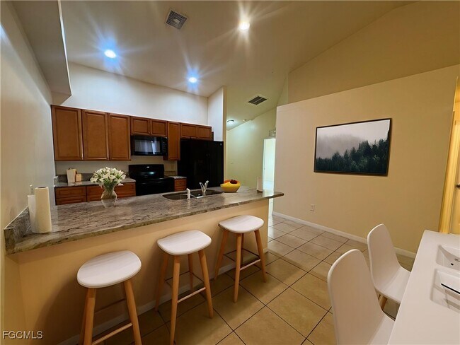 Foto del edificio - 409 Nicholas Pkwy W