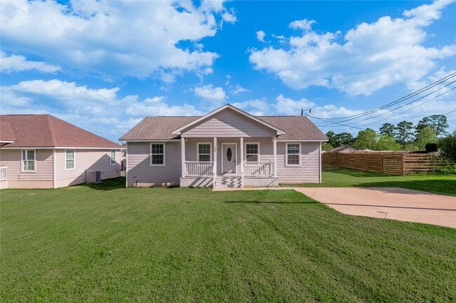 Building Photo - 100 Shorewood Dr