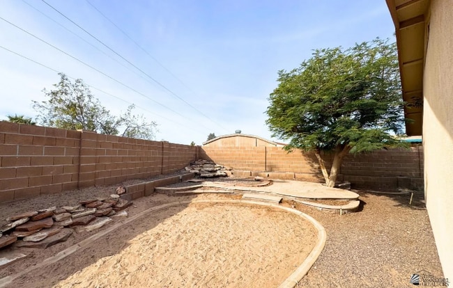 Foto del edificio - 10486 Typhoon Ave