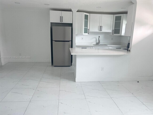 Foto del edificio - 3265 Griffin Rd
