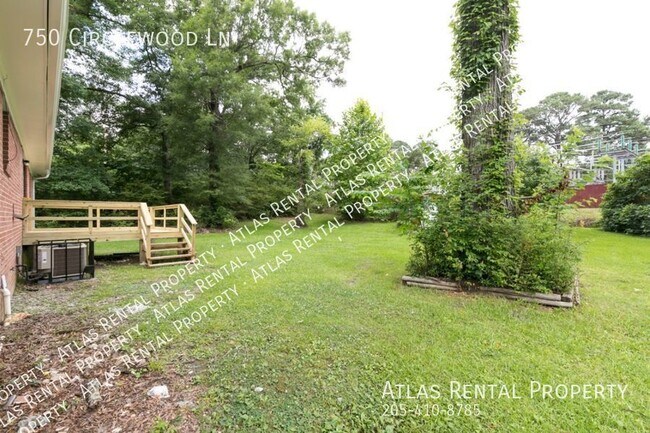 Building Photo - 750 Circlewood Ln
