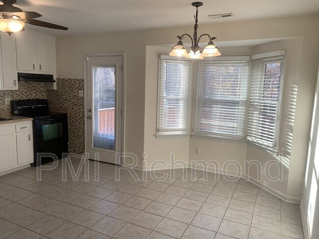 Building Photo - 5100 King Cotton Ln