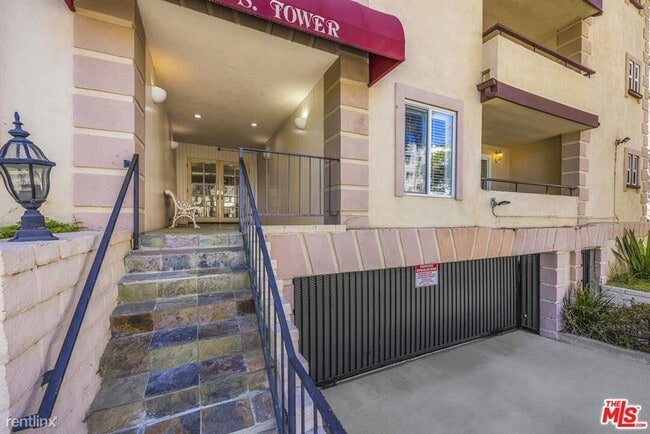 Building Photo - 2 br, 2 bath Condo - 225 S Tower Dr Unit 101