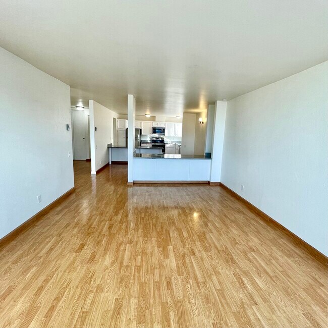 Sala de estar/comedor/cocina de diseño abierto - 5074 Diamond Heights Blvd
