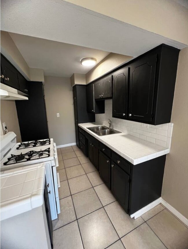 Foto del edificio - Curran Place Apartments