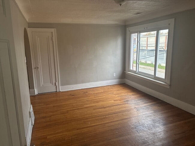 Foto del edificio - 4893 Chatsworth St