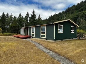 Building Photo - 286 US-101