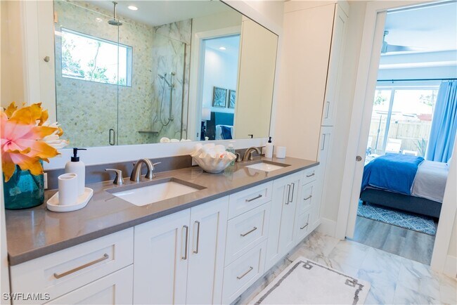 Foto del edificio - 548 101st Ave N