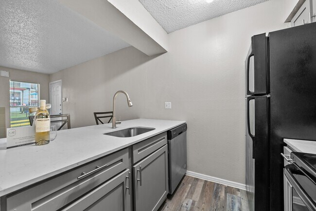 Imagen_0076 - The Landing at McCallum