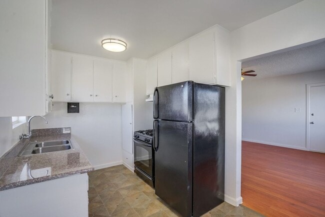 Photo - 6100 West Blvd Apartment