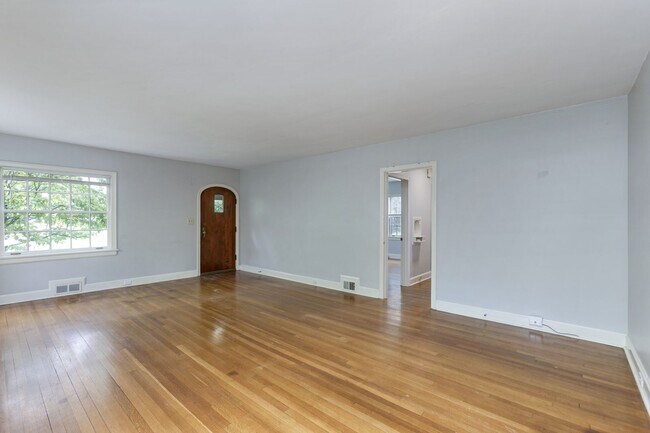 Foto del edificio - 915 Winston Pl
