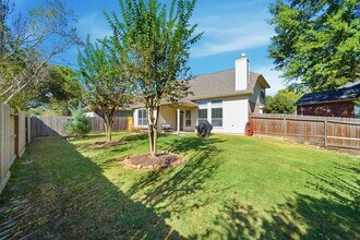 Building Photo - 9207 Hidden Ct