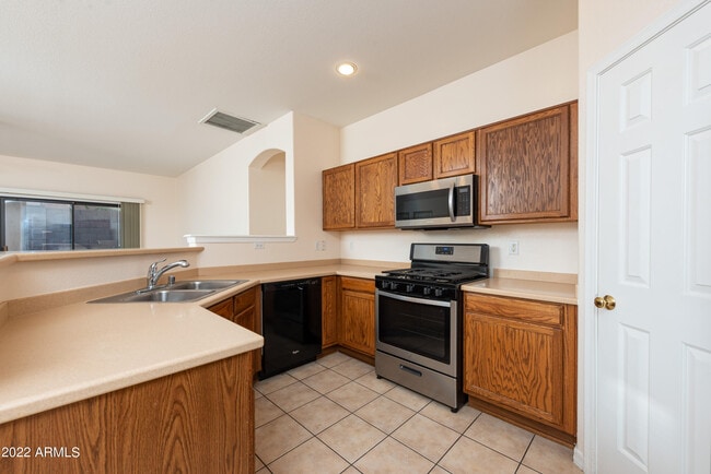 Foto del edificio - 7030 S 30th St