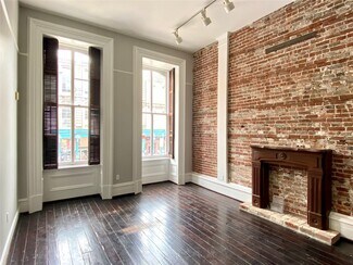 Building Photo - 2319 The Strand