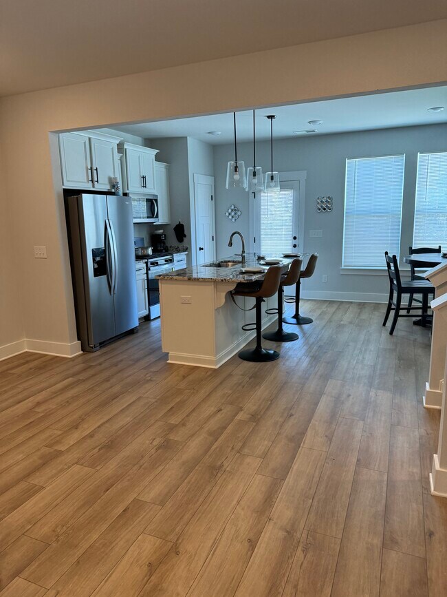 Foto del edificio - 220 Marston Ln