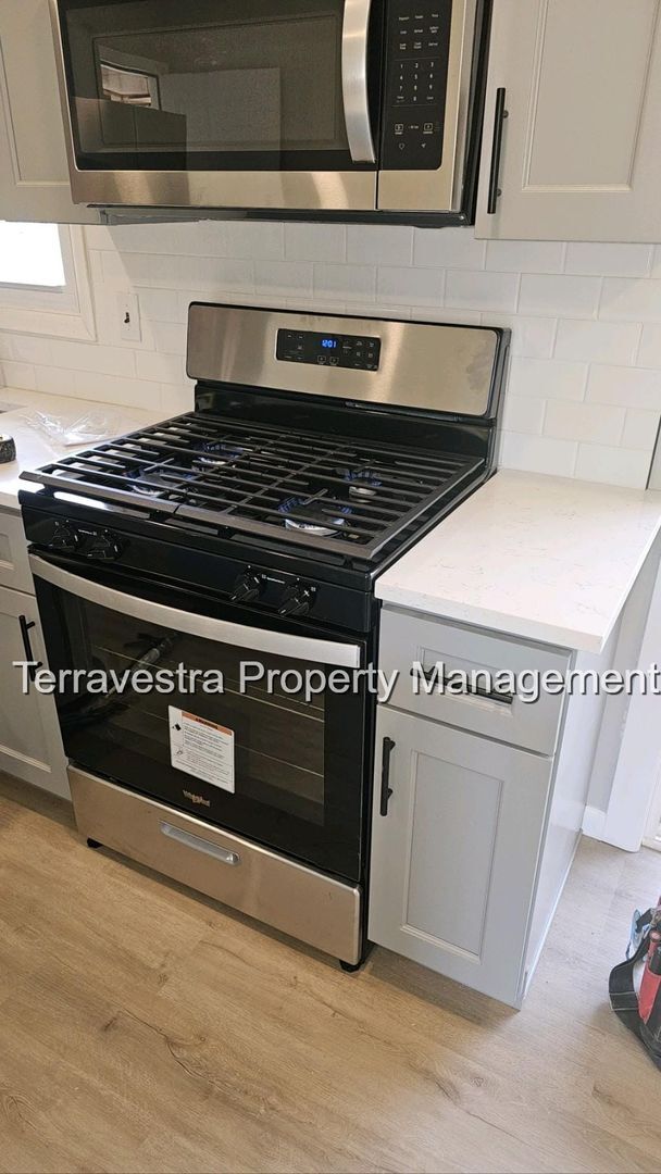 Foto del edificio - Rare Vineland 3 Bedroom Home. Eligible for...