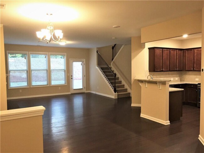 Foto del edificio - 1055 Hampton Oaks Dr