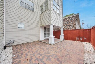 Building Photo - 2314 Dorrington St