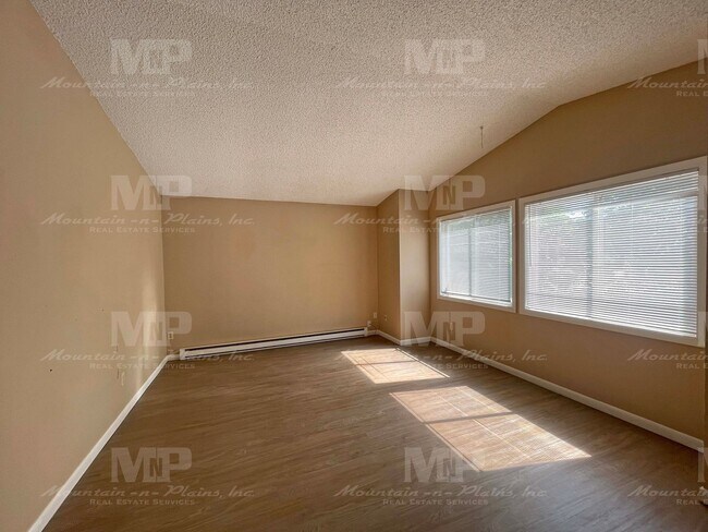 Foto del edificio - 1209 Montgomery St