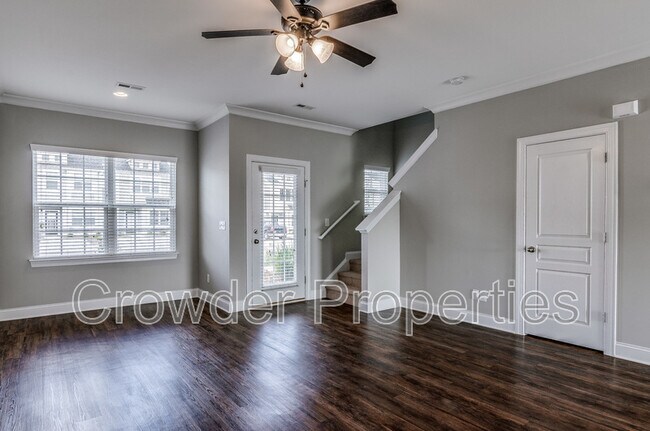 Foto del edificio - 359 Halton Crossing Dr SW