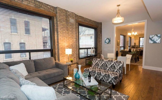 Foto del edificio - 1363 N Wells St