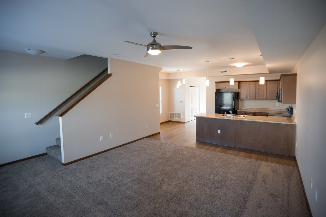 Foto principal - Hickory Hill Townhomes