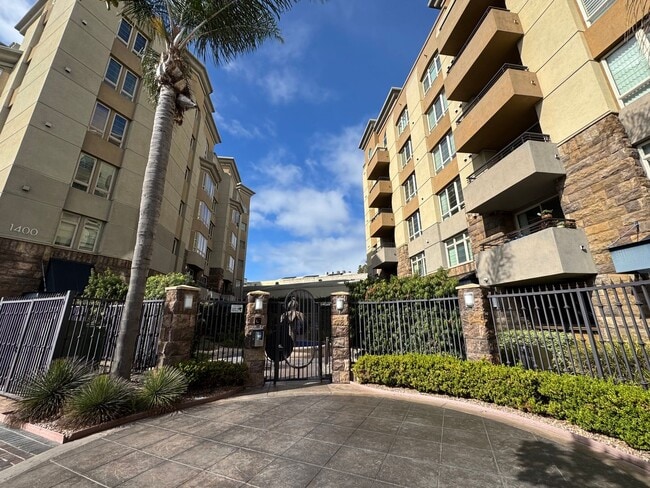 Foto del edificio - 3 Bedroom 2 Bathroom down town San Diego