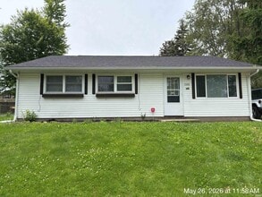 Building Photo - 1101 Moccasin Trail