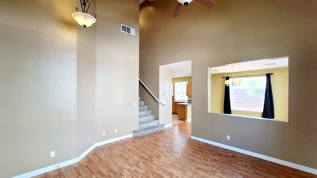 Foto del edificio - 6252 Huntington Ridge Ave