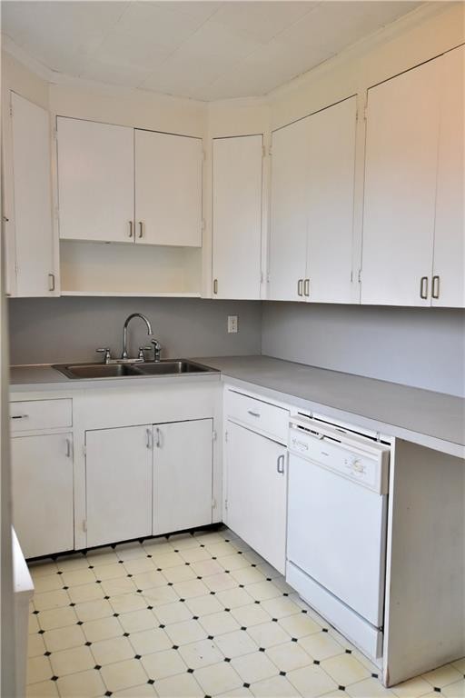 Building Photo - 2 bedroom in Little Compton RI 02837