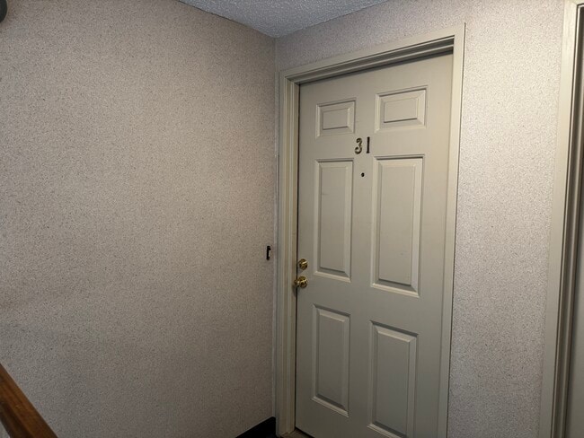 Building Photo - 7750 New Providence Dr
