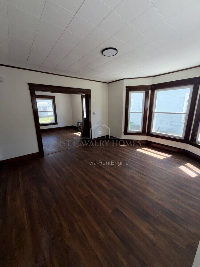 Foto del edificio - 135 S McKinley Ave