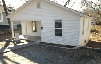 Building Photo - 807 Keller Ave